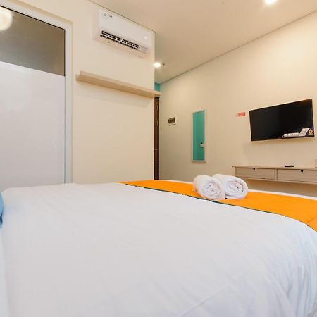 Sans Hotel Tajur Bogor Bantarkamang Ngoại thất bức ảnh
