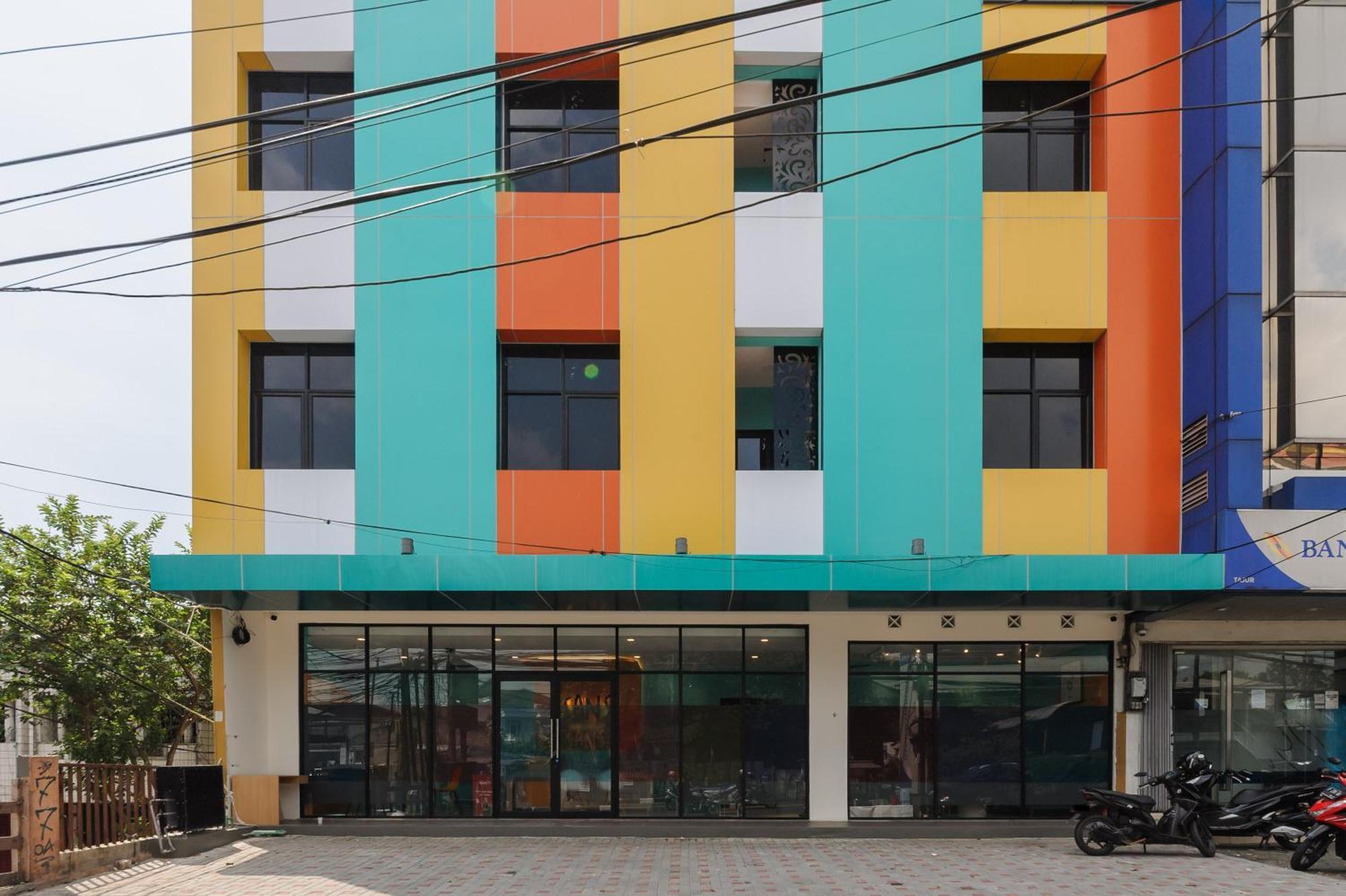 Sans Hotel Tajur Bogor Bantarkamang Ngoại thất bức ảnh