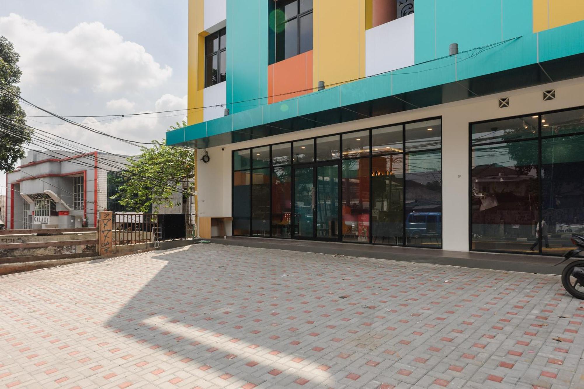 Sans Hotel Tajur Bogor Bantarkamang Ngoại thất bức ảnh